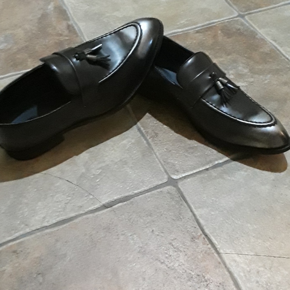 Black shaded silver dress shoes
